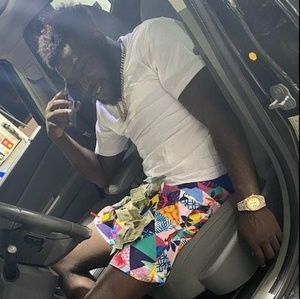 Meet your Posher, Gregory